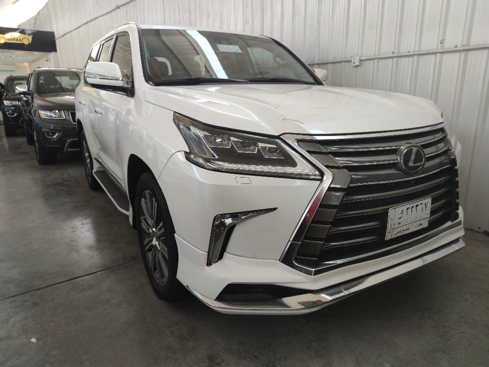 Lexus LX